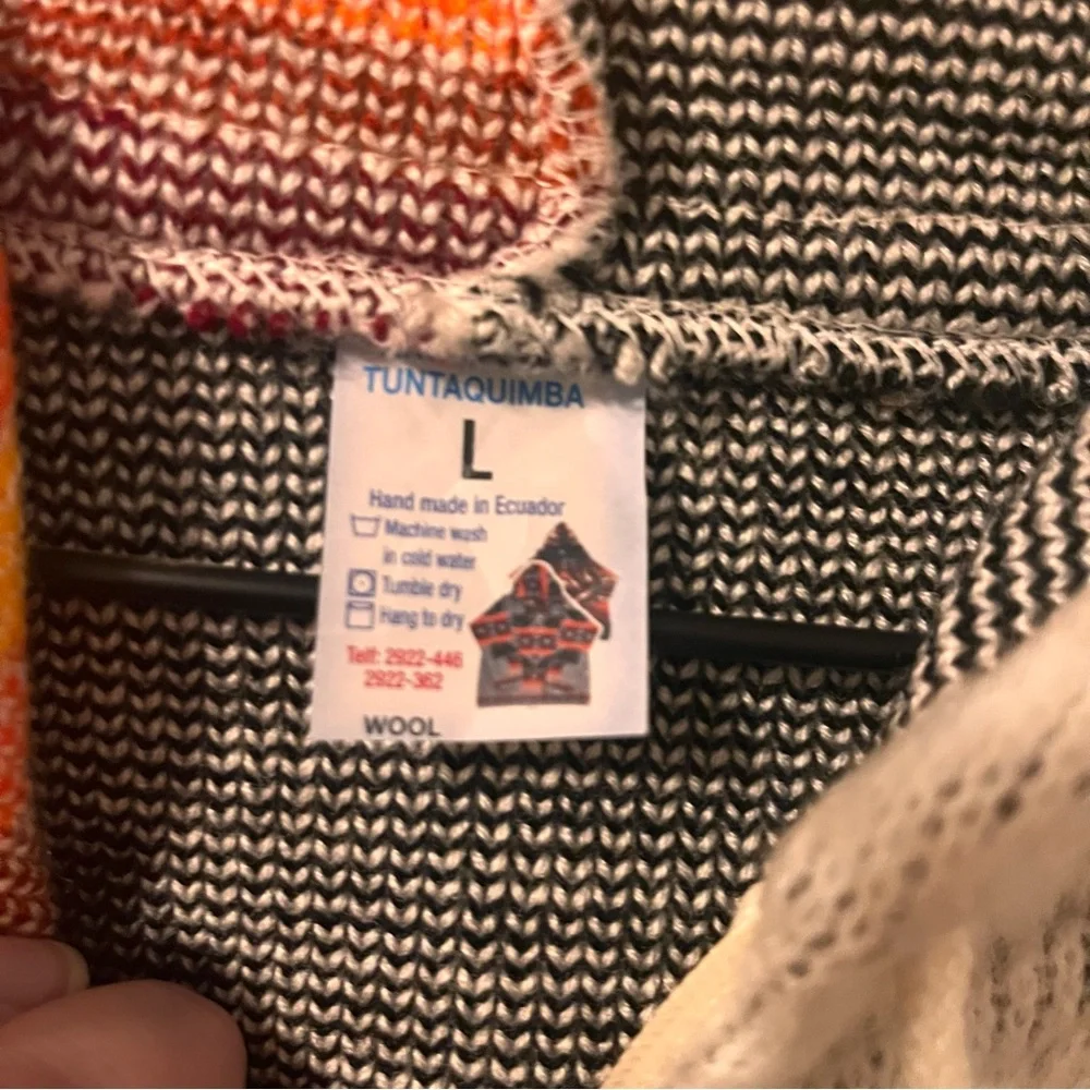 Artesan Hand Made Ecuadorian Wool Hoodie - Picture 2 of 3